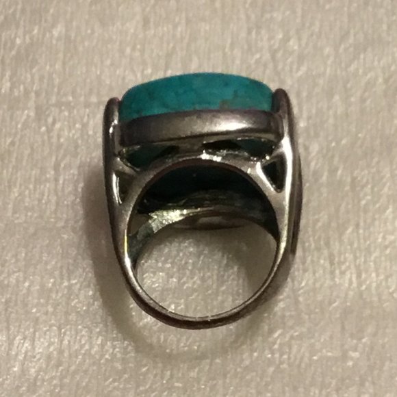 Large Turquoise stone ring - Picture 11 of 13